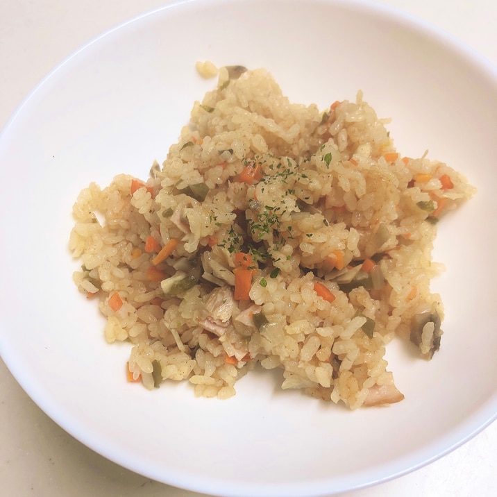 カレー粉で 子供も食べれる炊飯器カレーピラフ レシピ 作り方 By なおのり 楽天レシピ